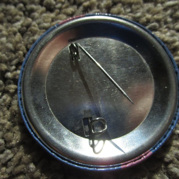 2 90's Pins OG Lion King Pin Button Simba "I'M GONNA BE KING!" + GET! - Picture 3 of 5